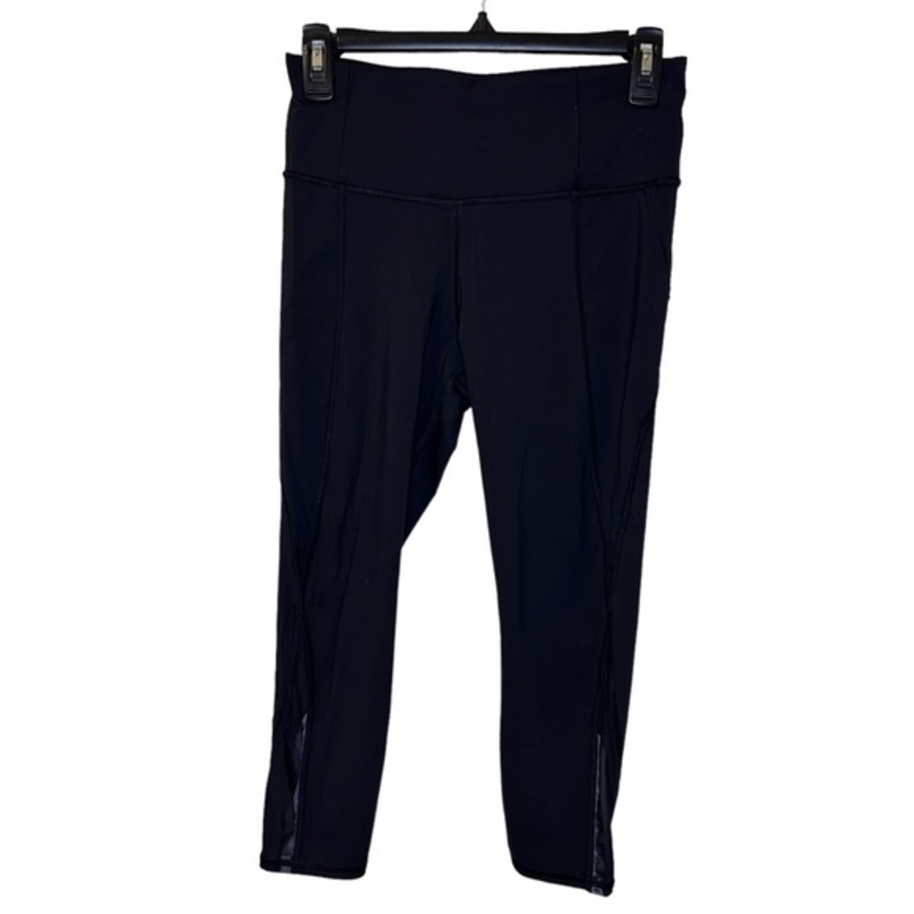 Athleta Lightning‎ Capri Pants Womens S Black Yoga Stash Pockets Legging Stretch